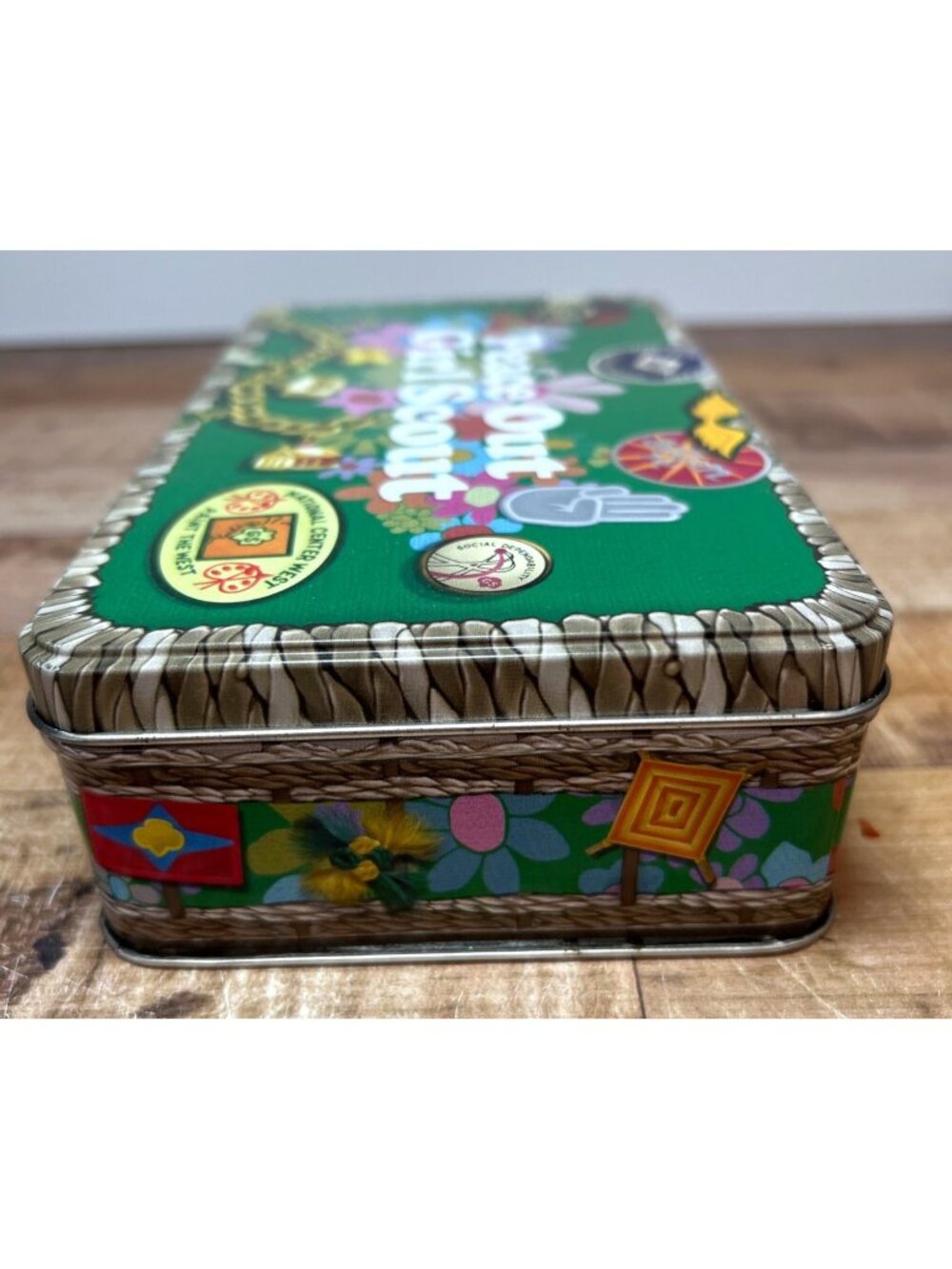 Peace Out Girl Scout Collectible Metal Tin With Vintage Design & Floral Graphics - Picture 5 of 9